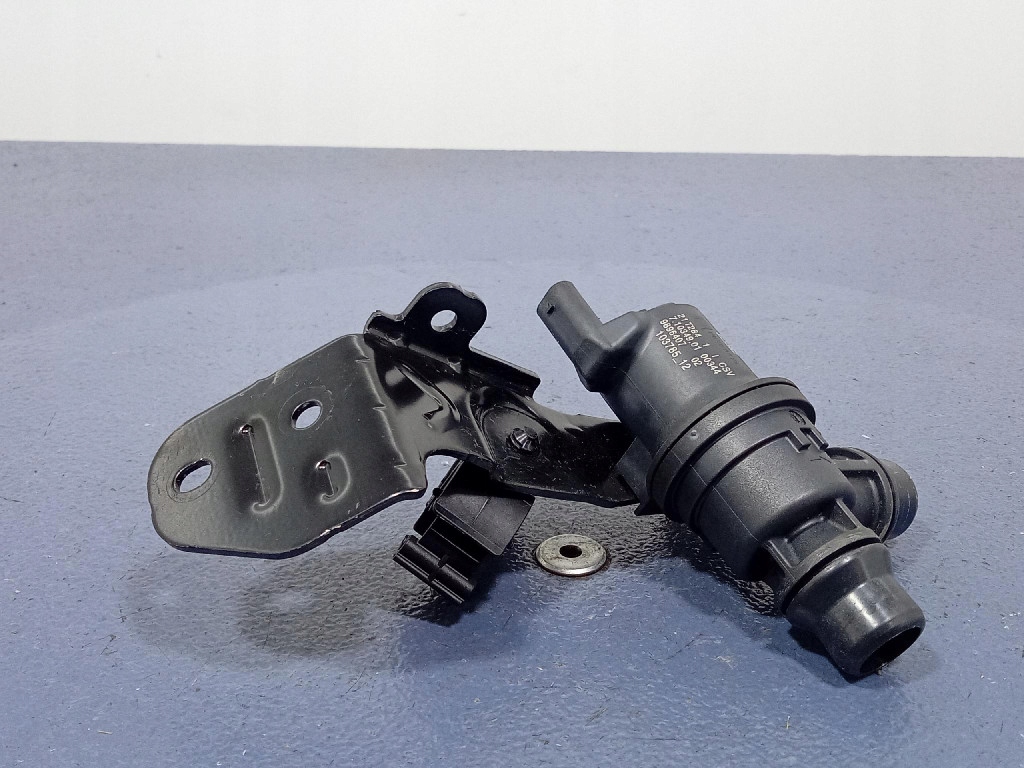 BMW IX I20 XDRIVE40 waterverdeelklep 9896407 image 2