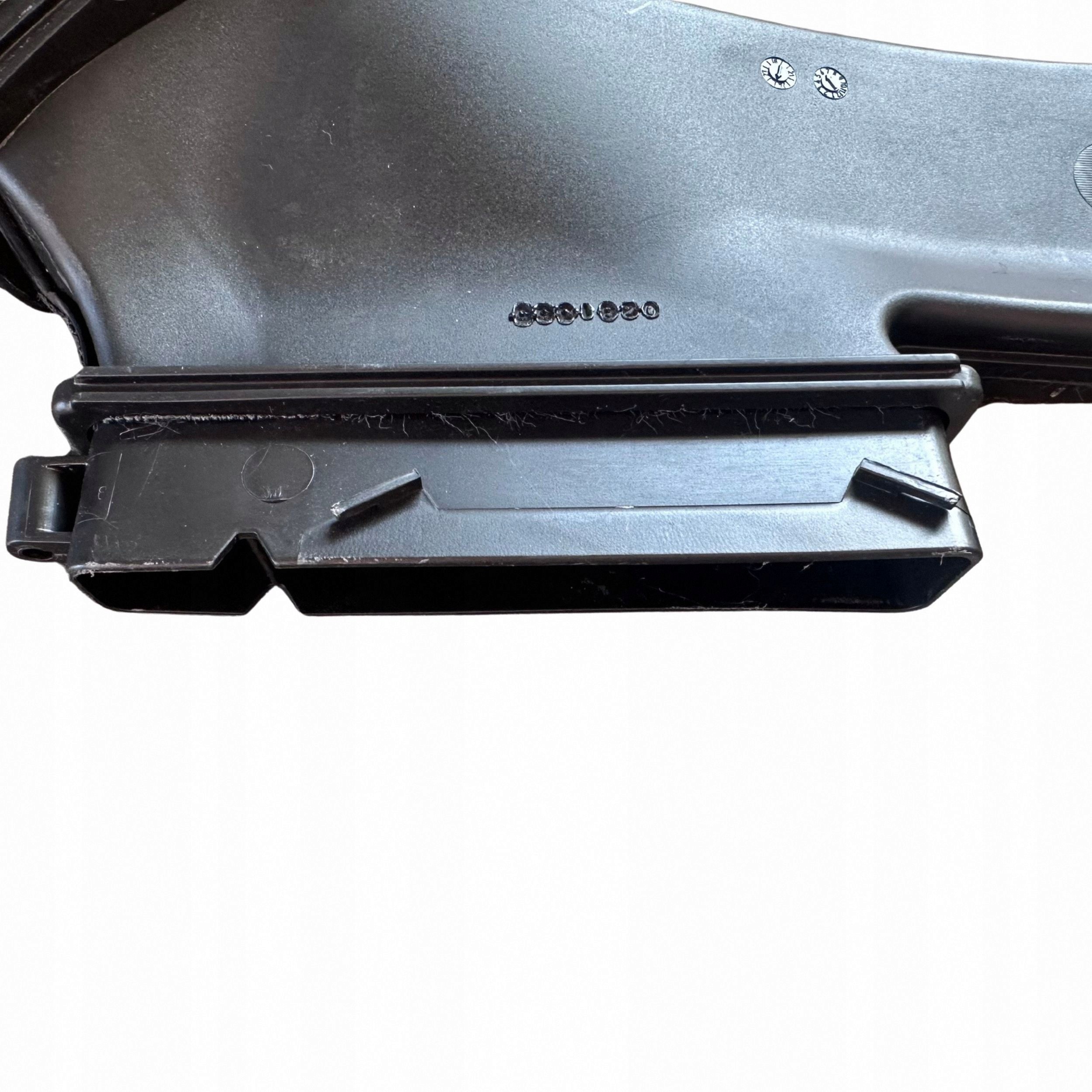 BMW X1 E84 Ilmanottoaukko 13717541737 image 4