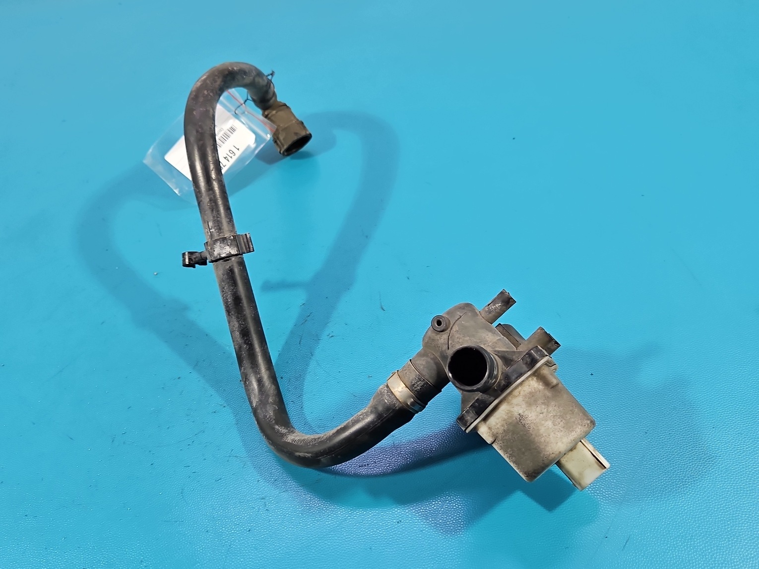 Volvo S60 bränsletank ventilationsventil OEM 0261222019 image 4