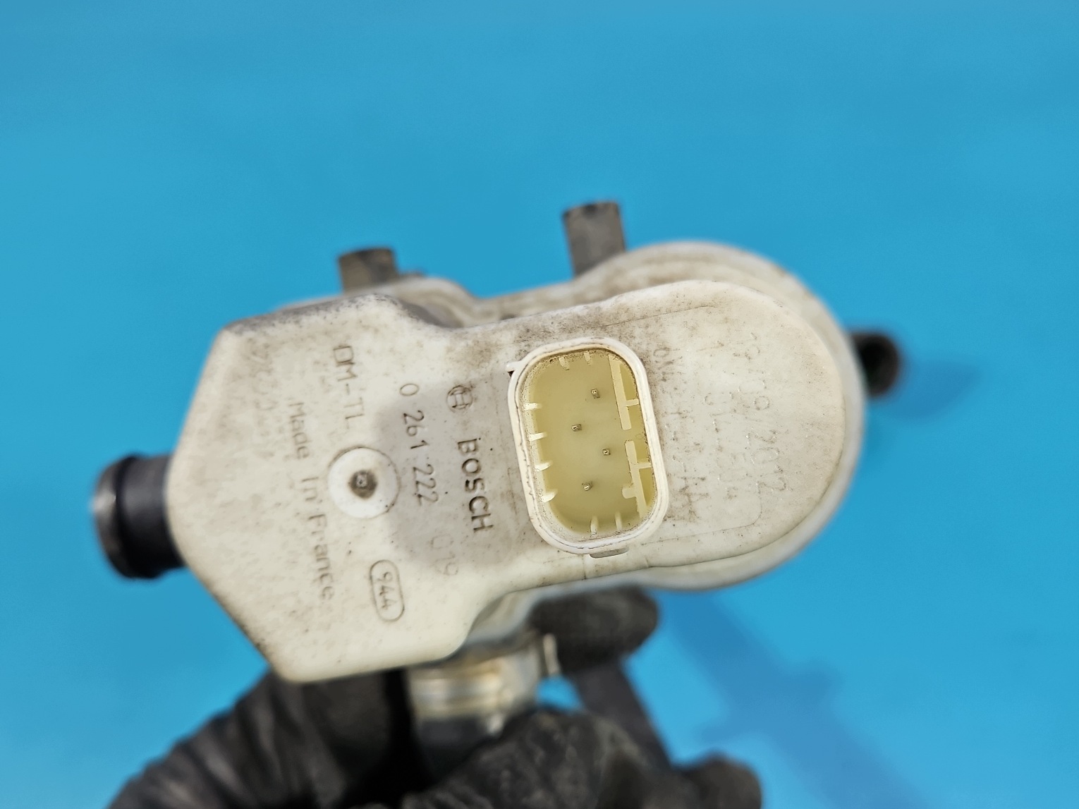 Volvo S60 bränsletank ventilationsventil OEM 0261222019 image 8