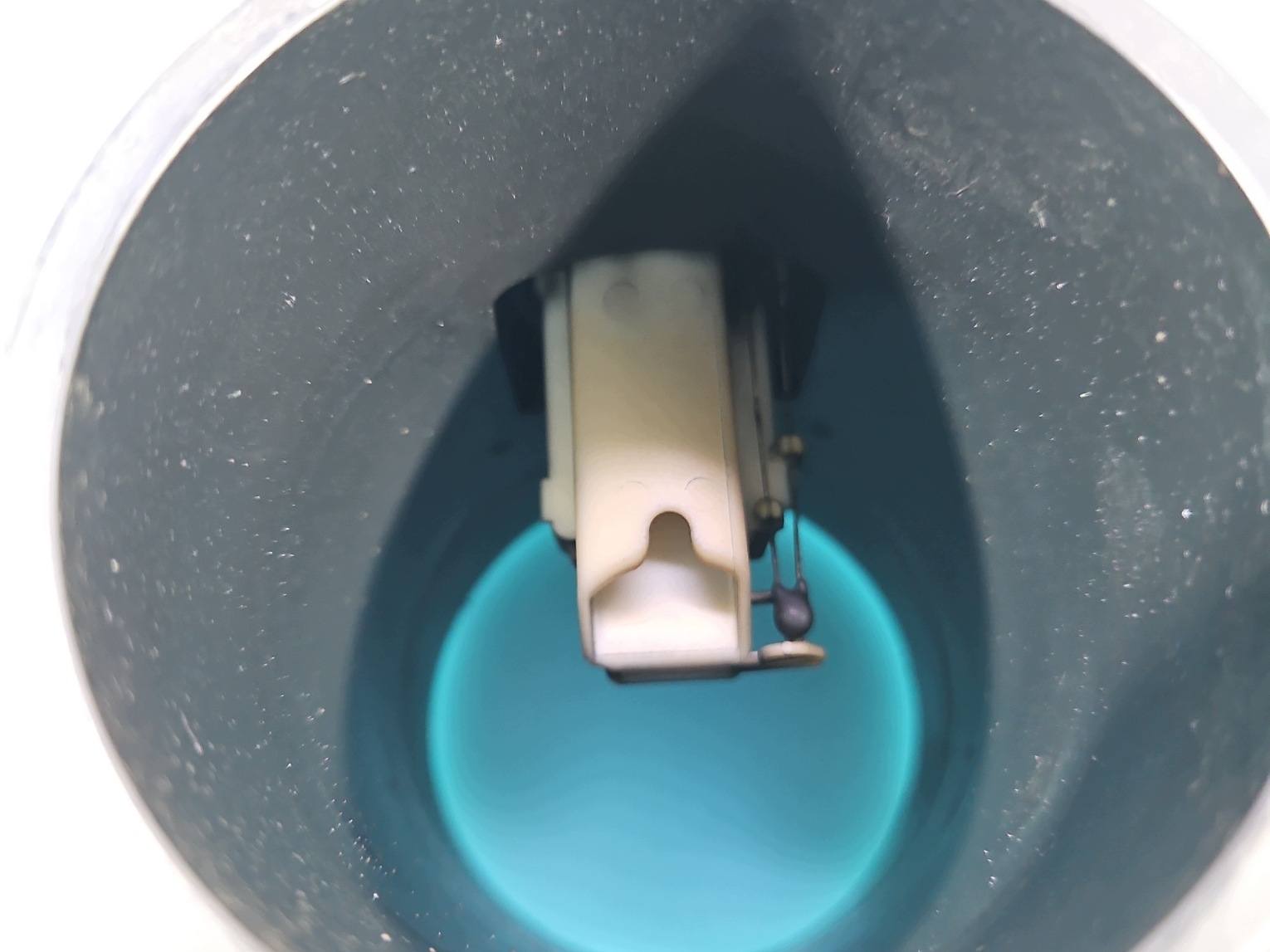 Sensor de fluxo de ar Renault Clio III OE image 5