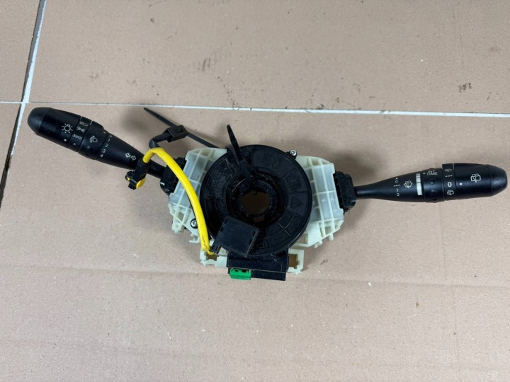 Nastro airbag Interruttore combinato Mitsubishi Colt VI 04-12 MR587756