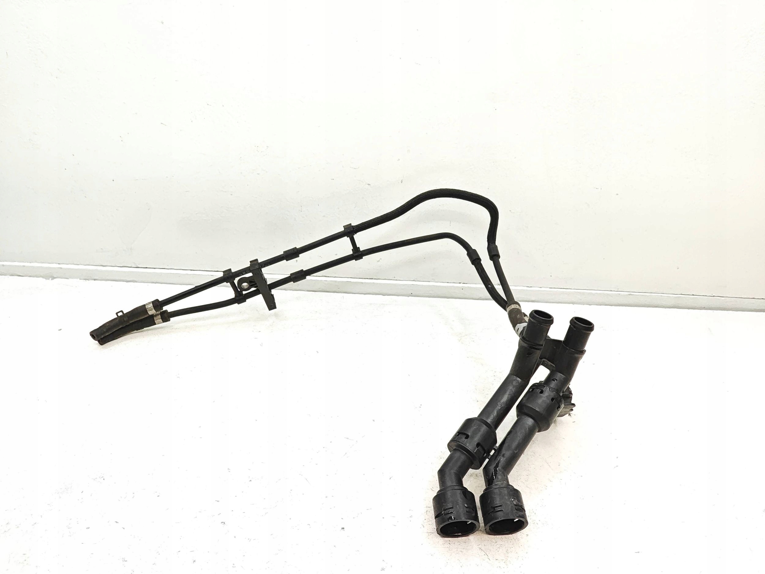 Audi OE 04L122157AC jäähdytysnesteletku image 3