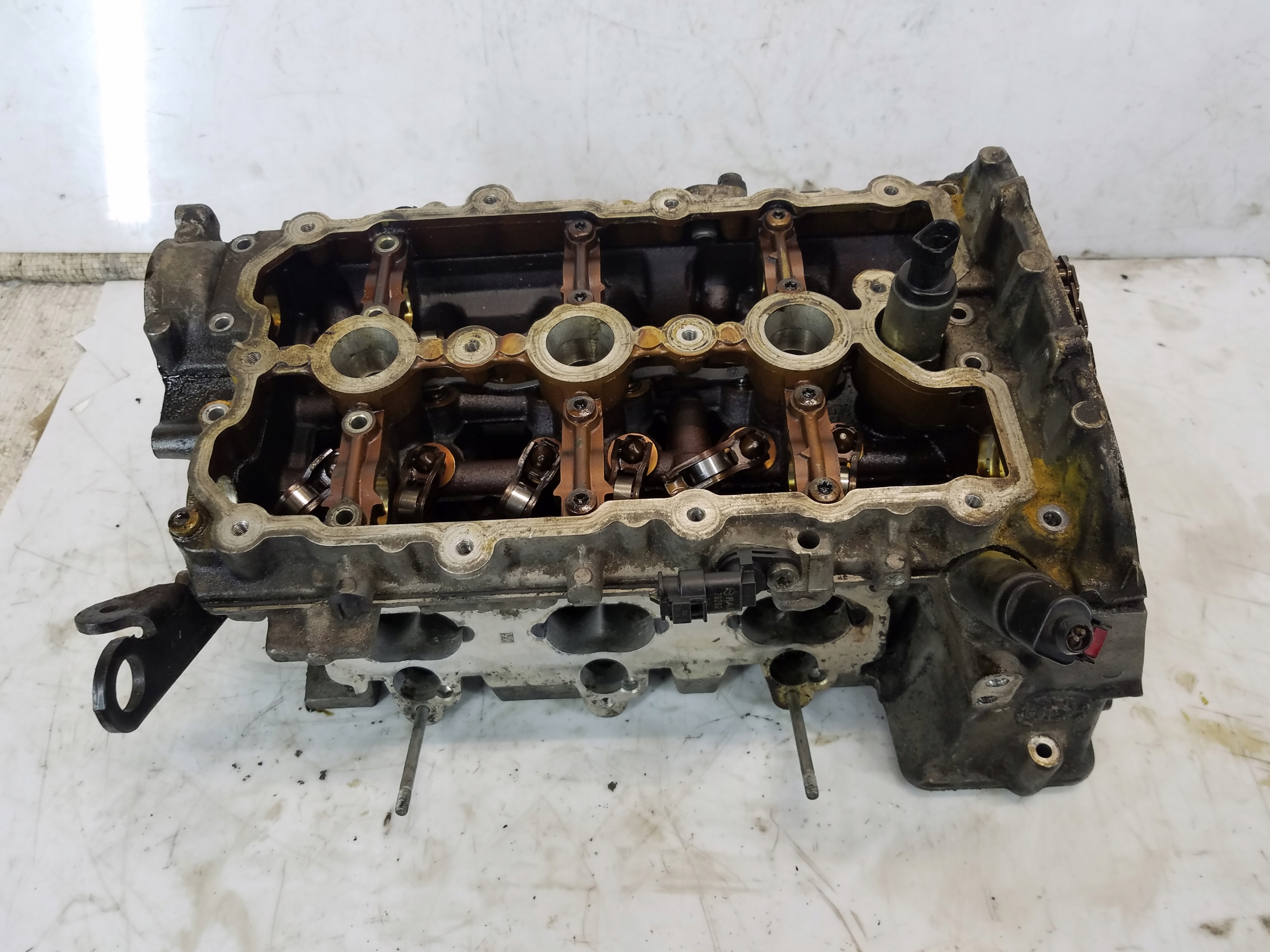 Testa destra AUK Audi A4 B7 3.2 FSI 06E103374B image 3