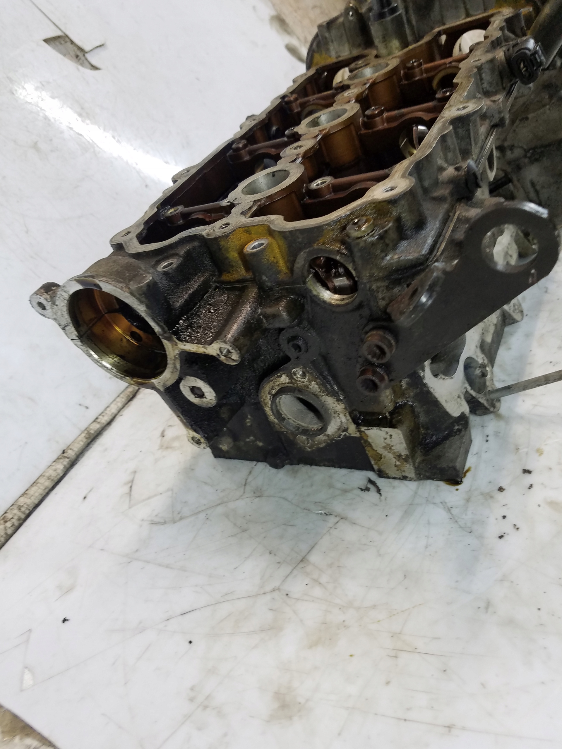Testa destra AUK Audi A4 B7 3.2 FSI 06E103374B image 5