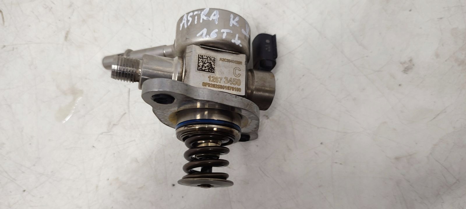 Polttoainepumppu OPEL ASTRA V K 1.0 T image 2