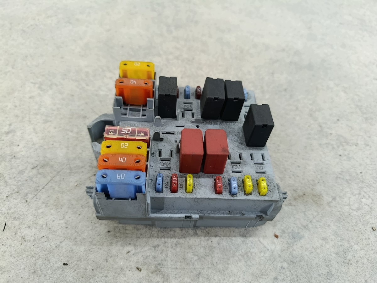 Módulo BSI OEM 50513644 para Alfa Romeo 147 1.6 image 4