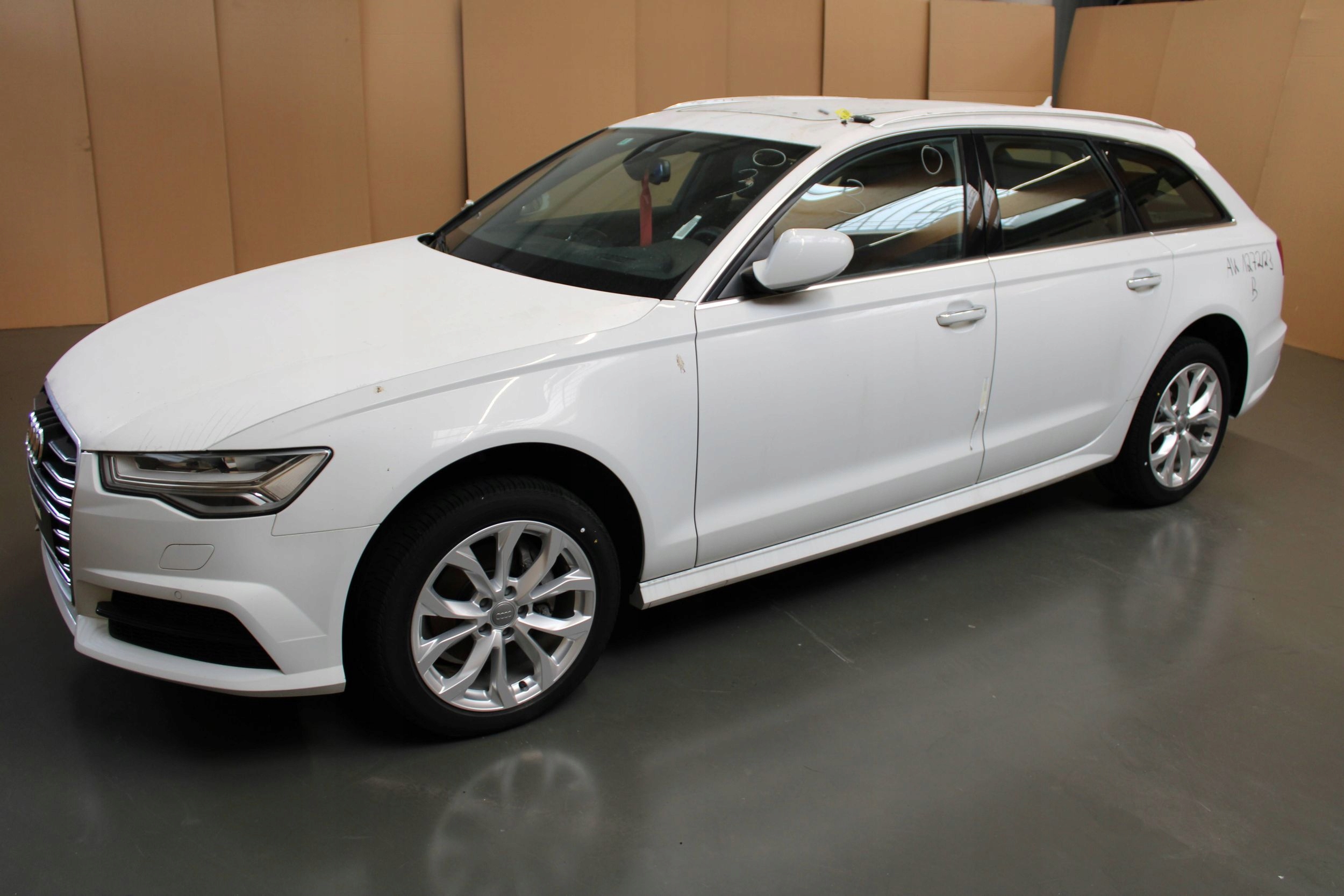 Audi A6 C7 2.0 TDI pakoputken ripustin image 4