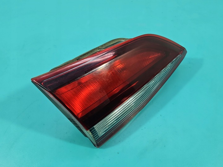 Achterlicht links klep kofferbak combi Opel Astra V K 5 Europa