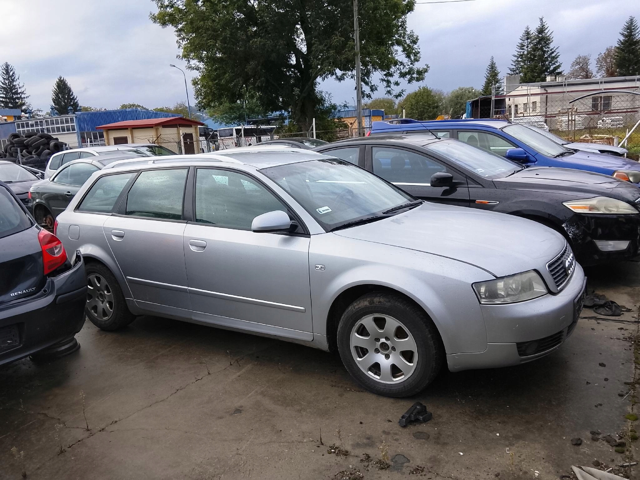 Para-choque traseiro Audi A4 B6 perua LY7W image 5