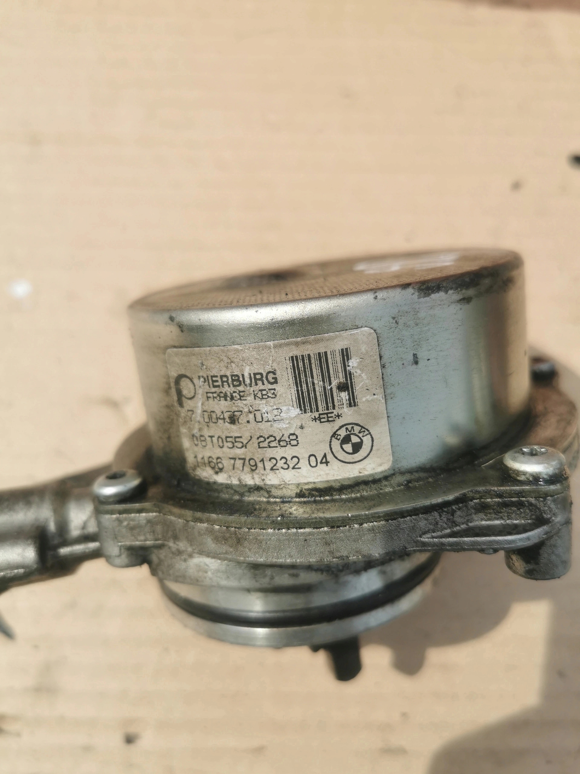Pompe à vide BMW E61 2.5 177CV 04-10 OEM 7791232 image 3