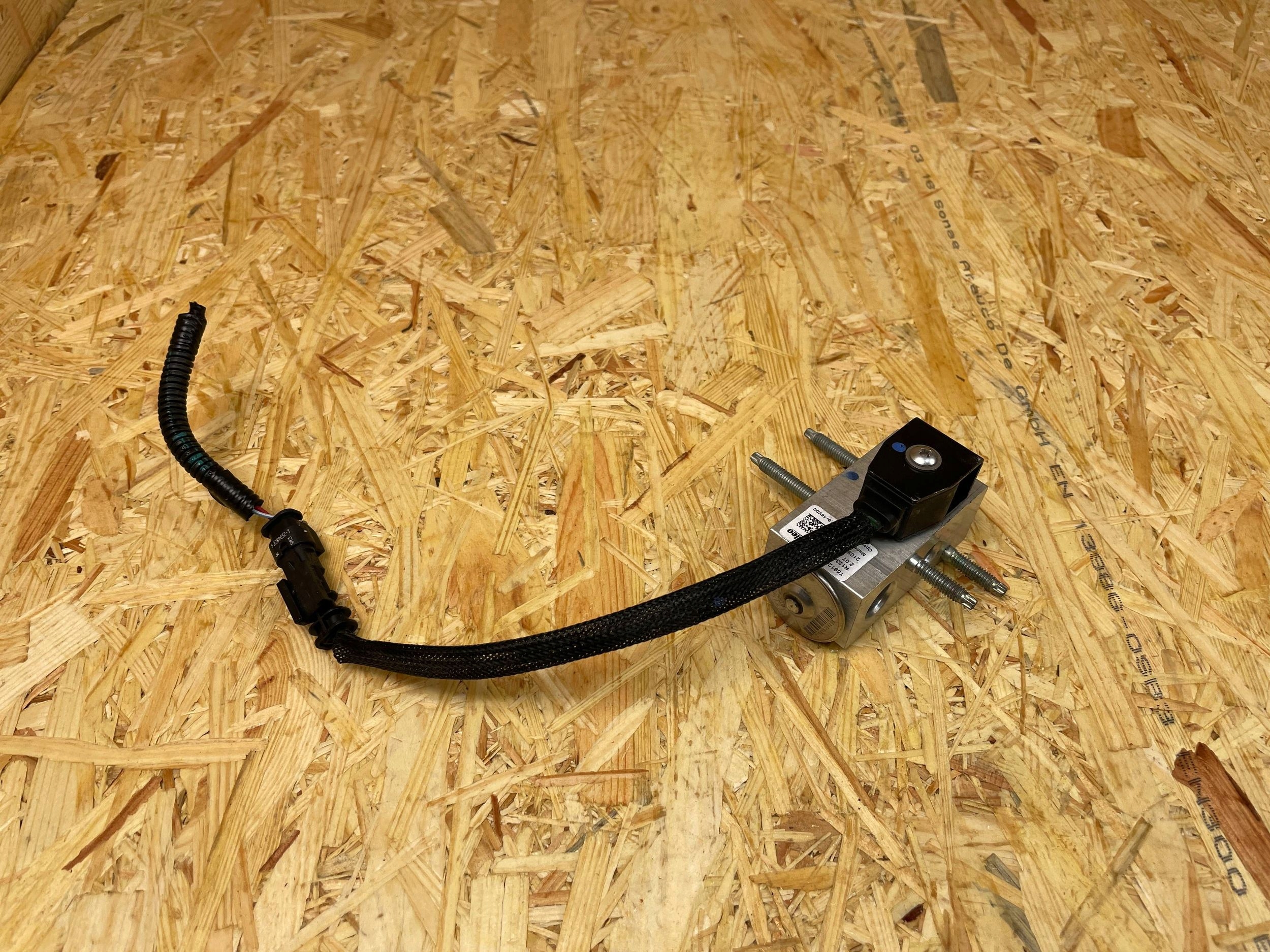 Válvula de aire acondicionado OEM T591240 para Peugeot 208 II image 8