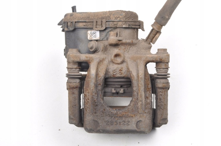 Mercedes CLA W117 A117 Takajarru Sauva Takavasen A2464232798 13-19