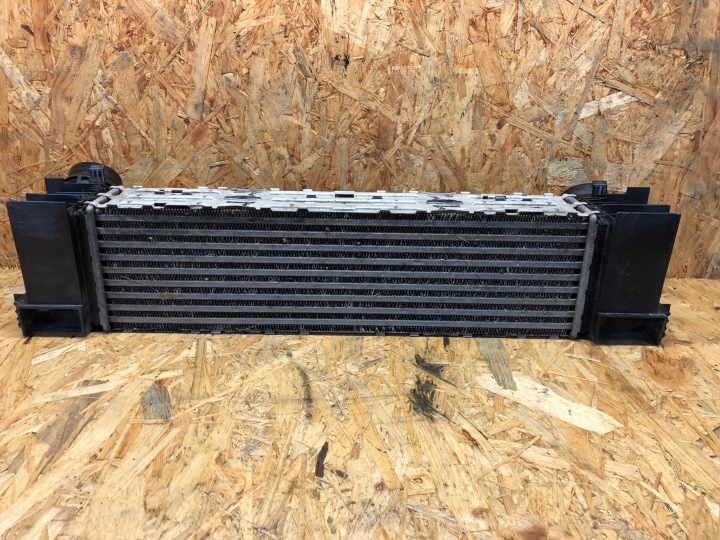 BMW F20 F21 F22 F23 F30 F32 F36 Intercooler Original 7600530
