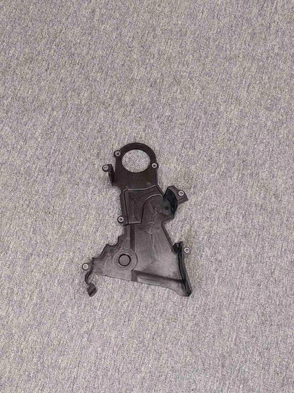 VW Jakohihnakansi OEM 04E109175D Passat B8:lle