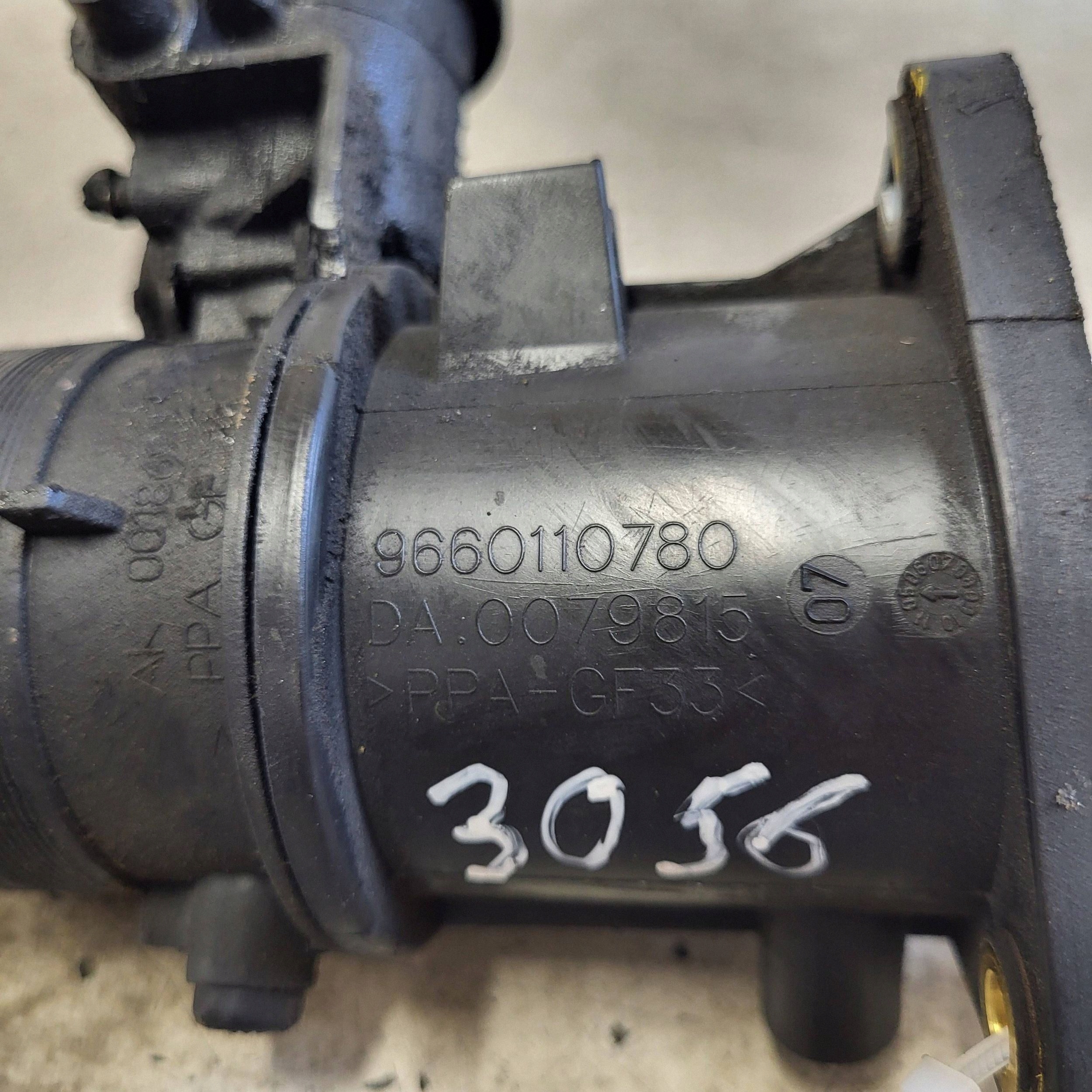 Throttle Body Citroen C4 I C5 III Peugeot 307 407 508 2.0 HDI 9660110780 image 5