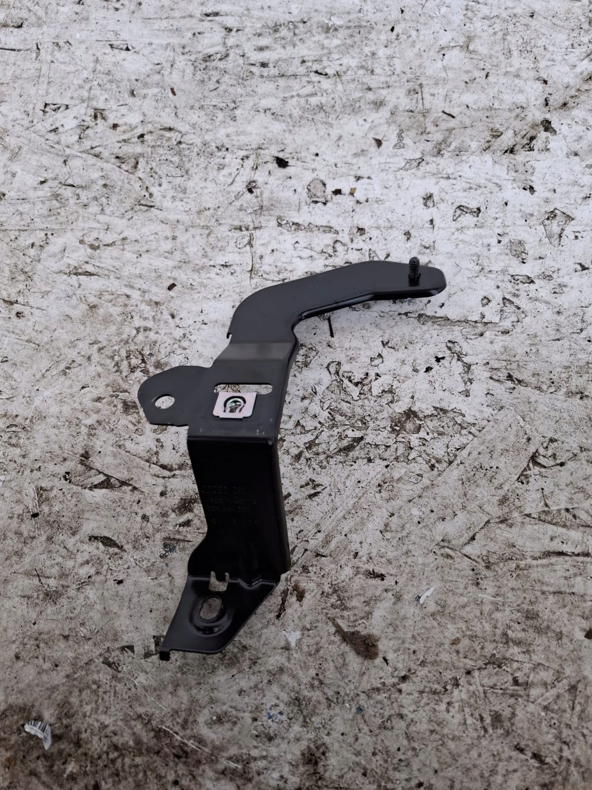 Support Audi A5 B10 8B9864200 - Pièce d'occasion image 3