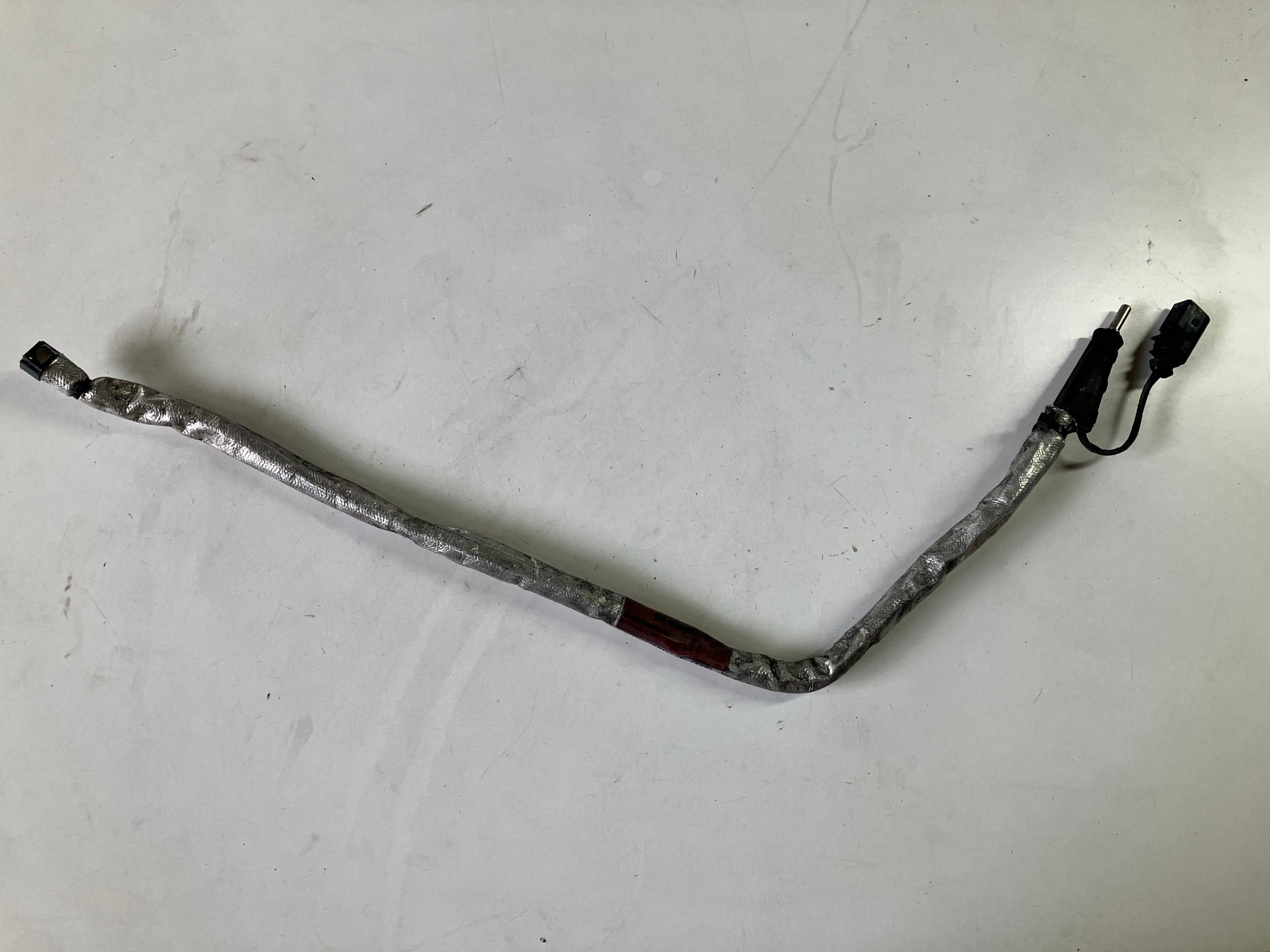 Tubería de inyección AdBlue OEM 04L131984C para Audi 2.0TDI image 2