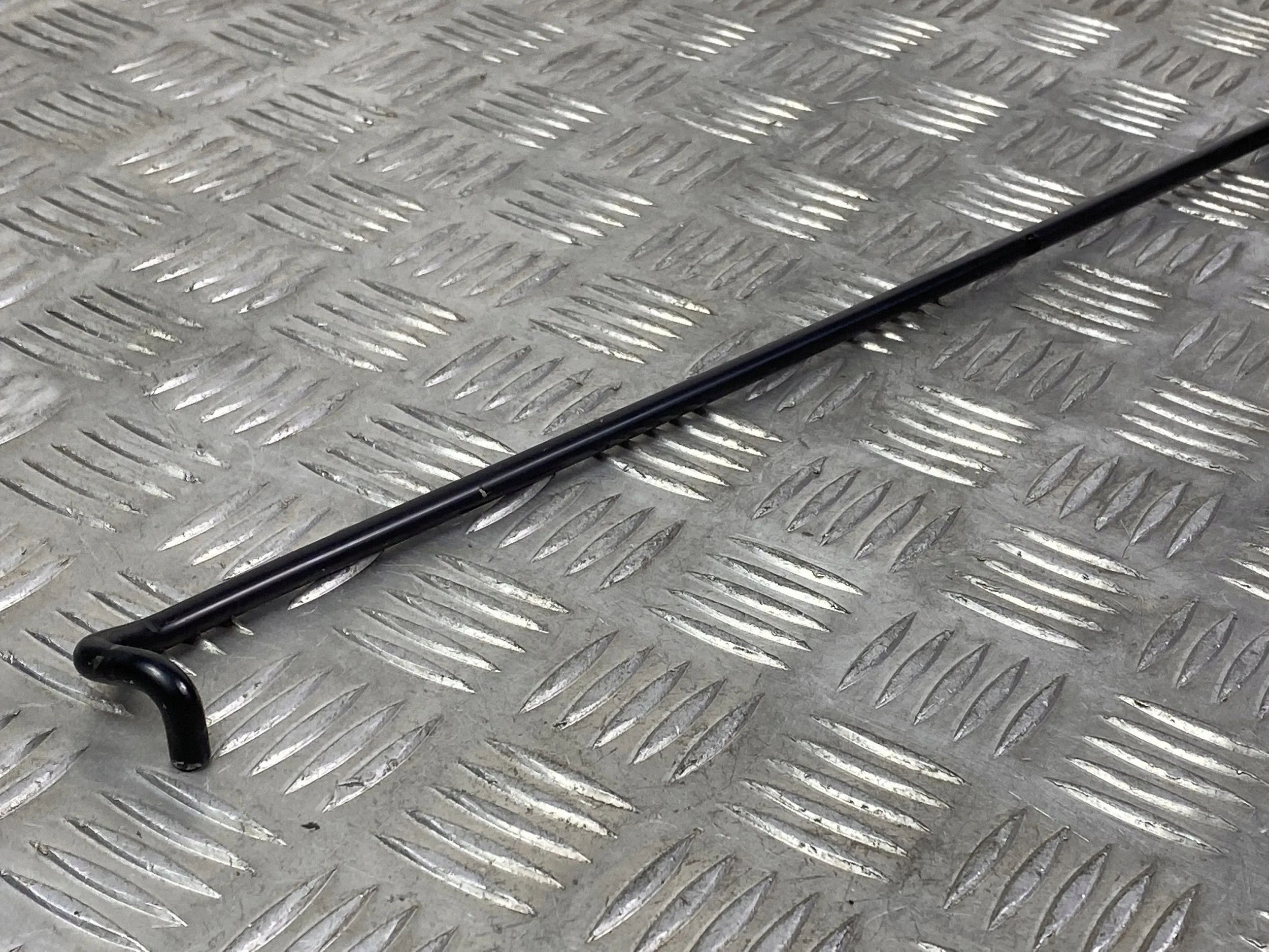 Soporte de pistón capó Jeep Compass OEM FOB30176 image 6