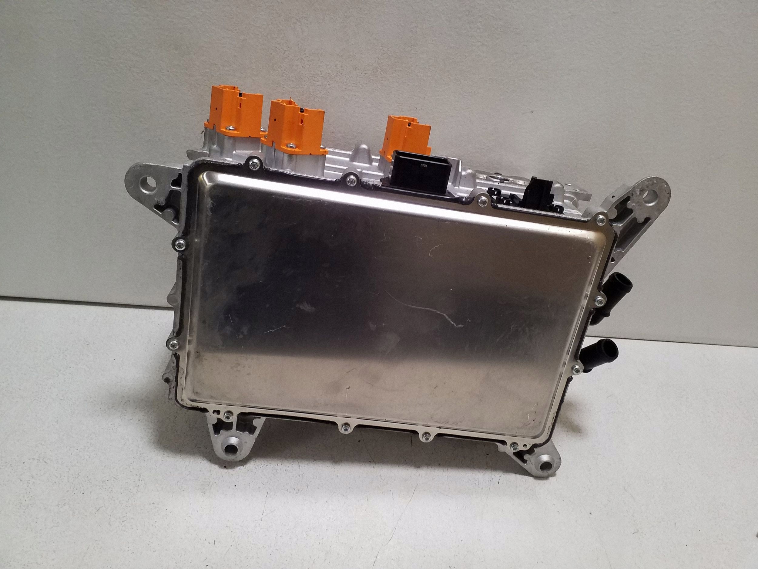 Polestar 2 2023 Inversor OEM 32335618 - Usado image 3