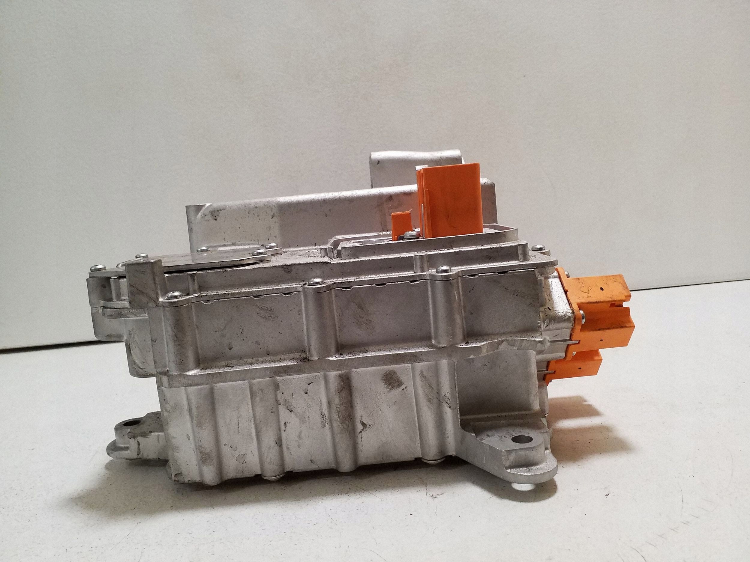 Polestar 2 2023 Inversor OEM 32335618 - Usado image 4