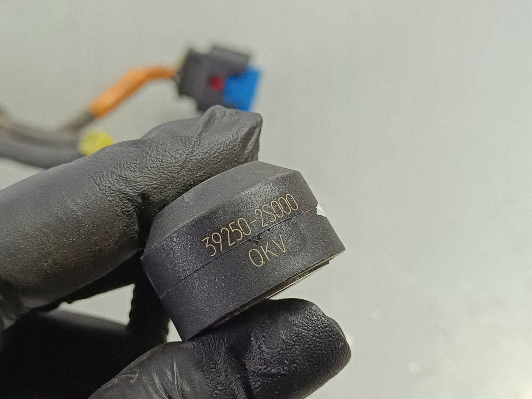Sensor de golpeteo OEM 392502S000 para KIA Sorento IV image 7