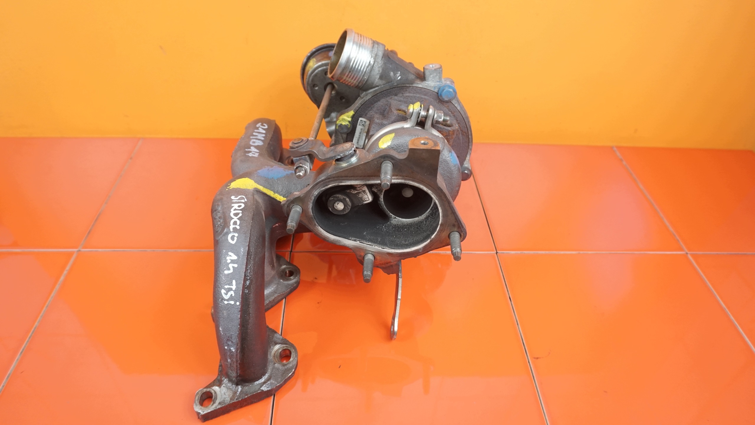 VW Turbo OEM 03C145701T Golf VI:lle 1.4L Bensiini