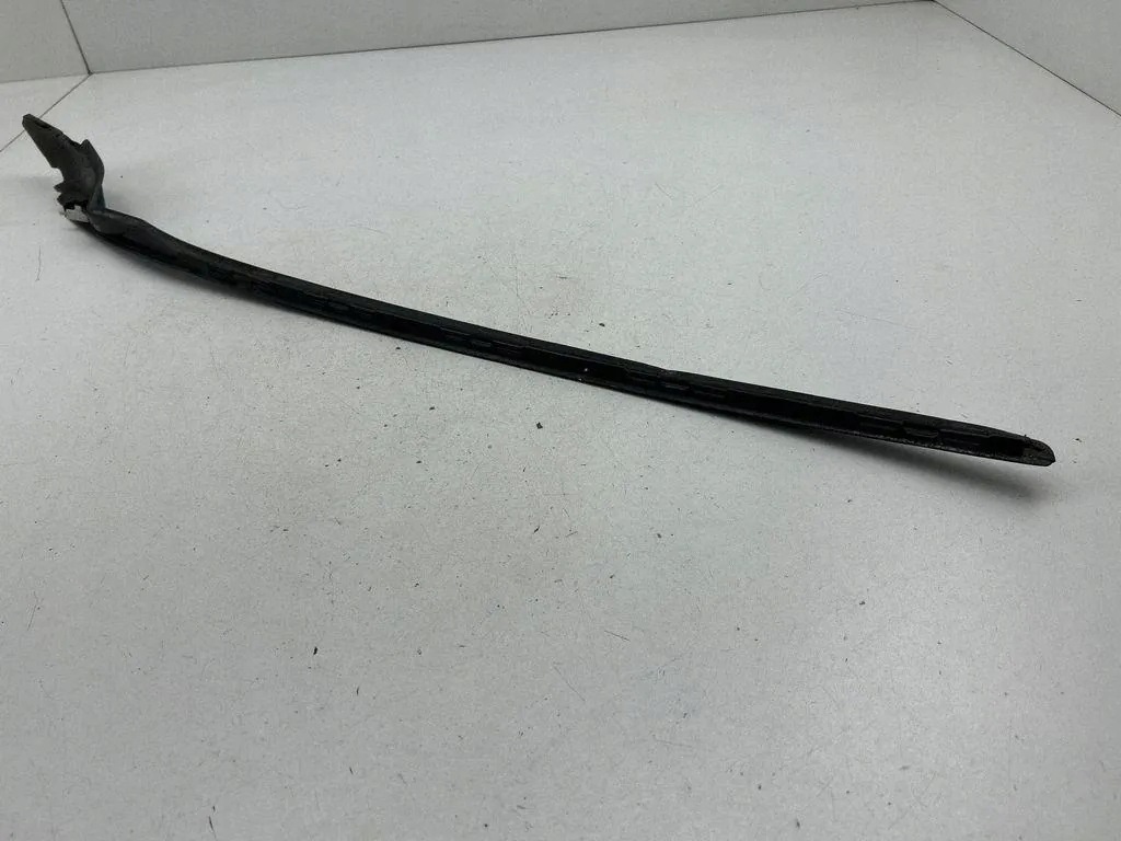 Gebrauchte Volvo OE Windschutzscheibenabdeckung OEM 31378573 image 4