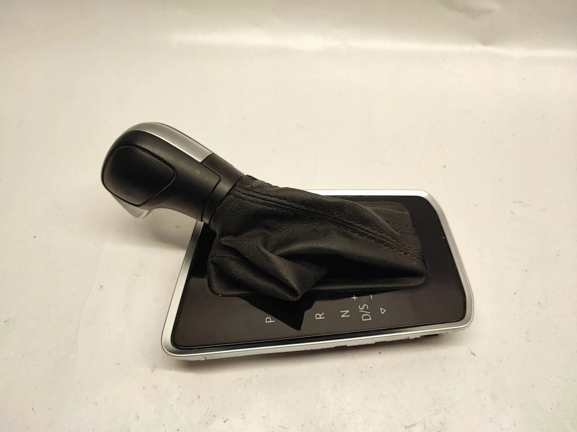 Pomo de mudanças VW OEM 17B713203 para JETTA MK7 2019 image 4