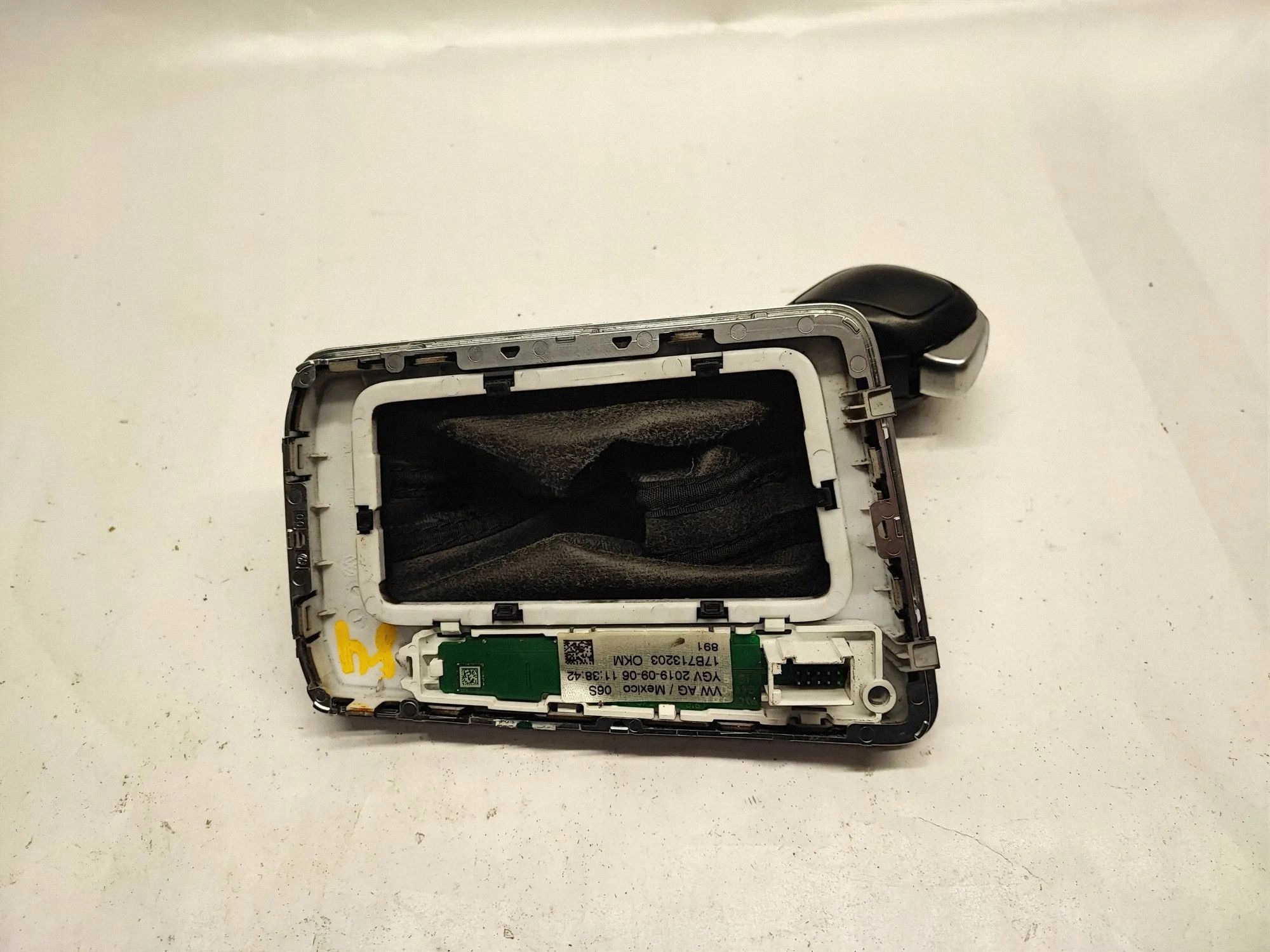 Pomo de mudanças VW OEM 17B713203 para JETTA MK7 2019 image 10