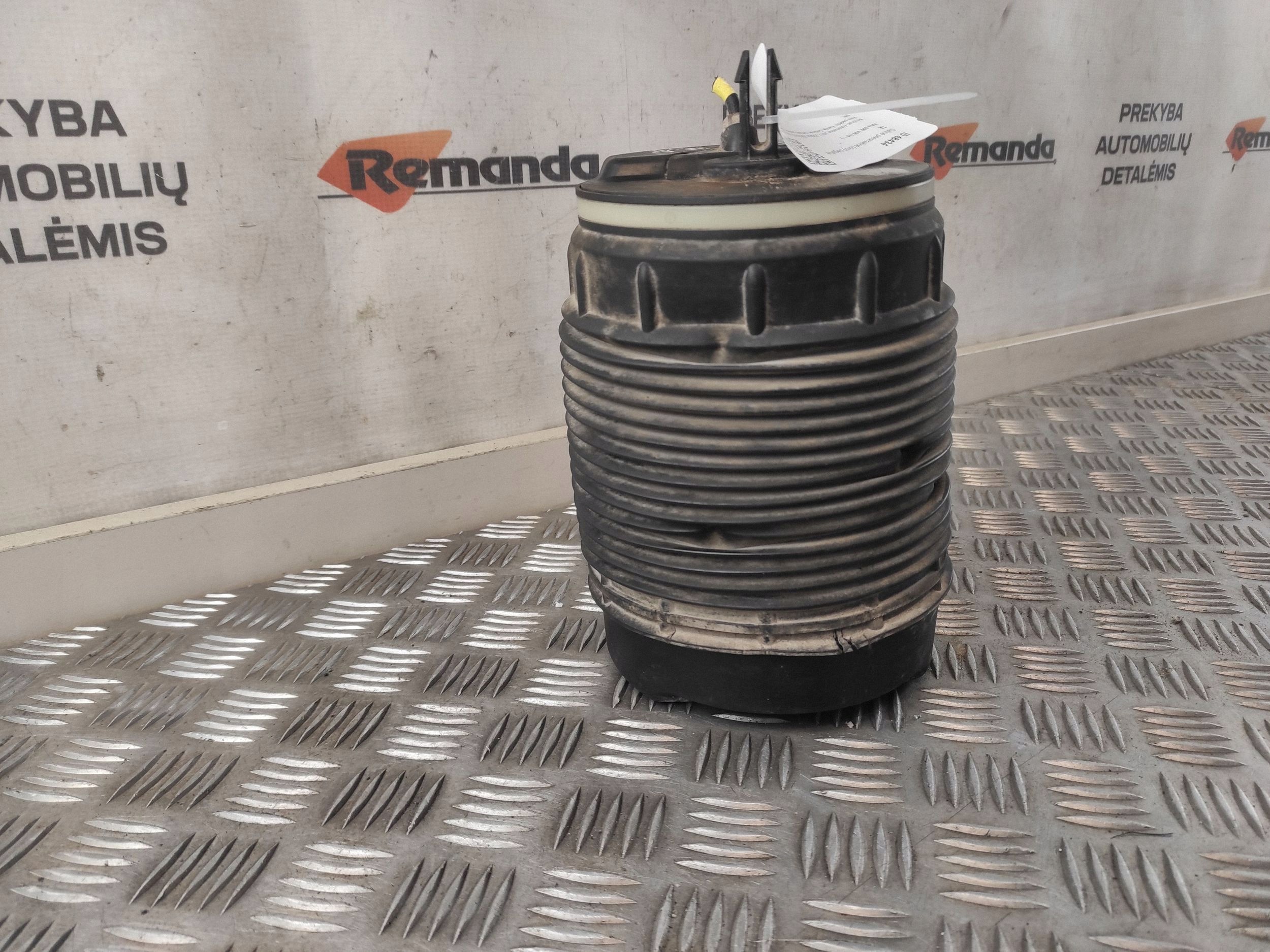 Volvo S90 II Ilmajousitus OEM 31387234 - Käytetty image 2