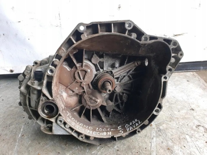 Vaihteisto OPEL MOVANO COMBI (J9) 7700599560 2.2L diesel 2001