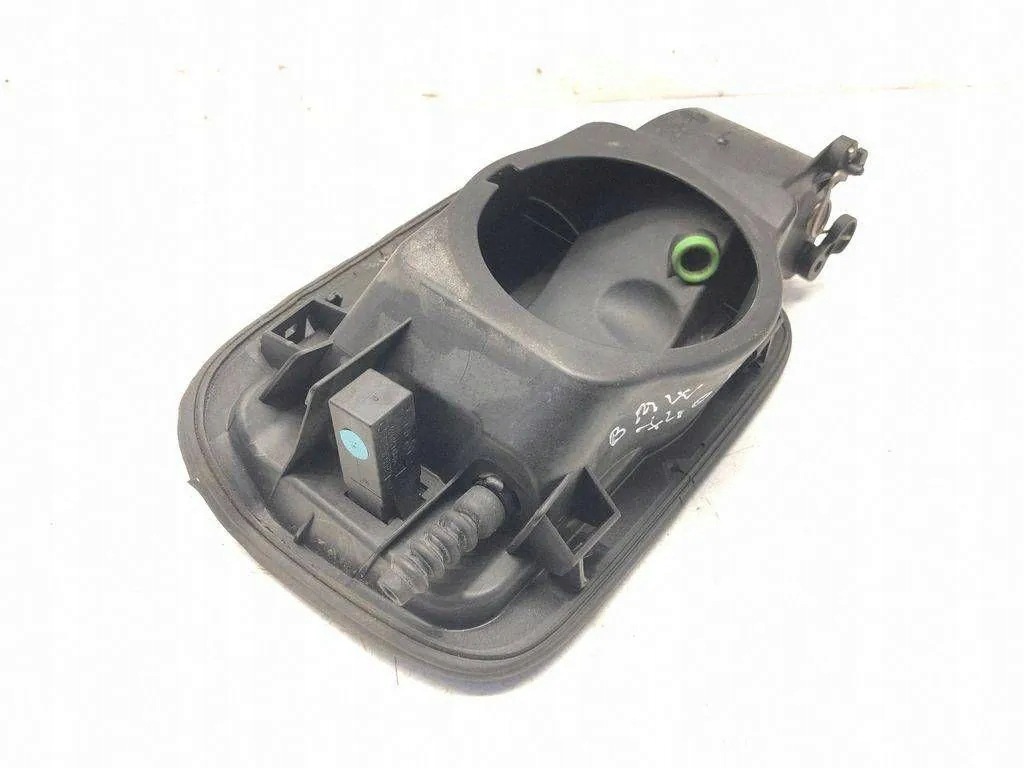 BMW 7er Kraftstoffklappe OEM 624118 - Gebraucht image 4
