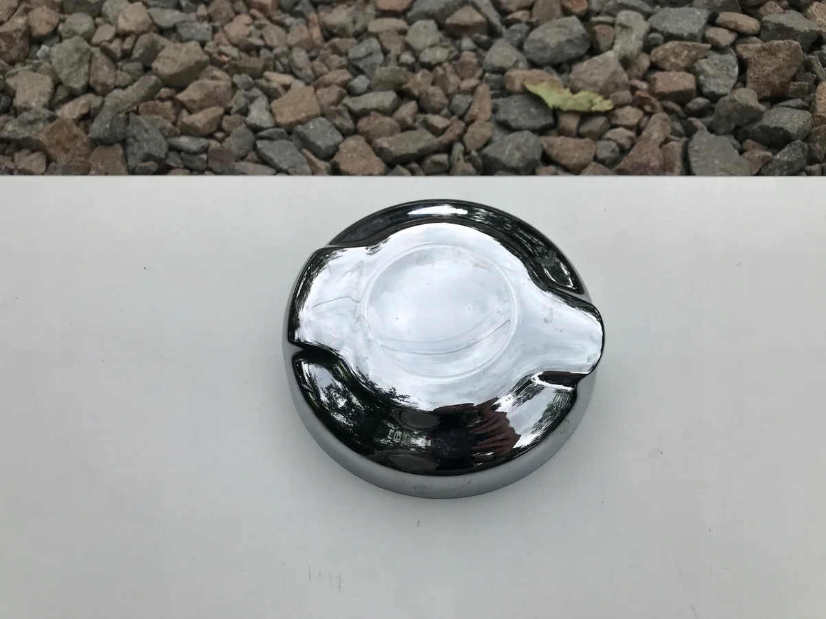 Polttoainetankin luukun kansi Mini F55-F57