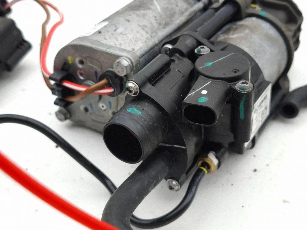 Compressor suspensão BMW I4 G26 OEM 6894450 image 5
