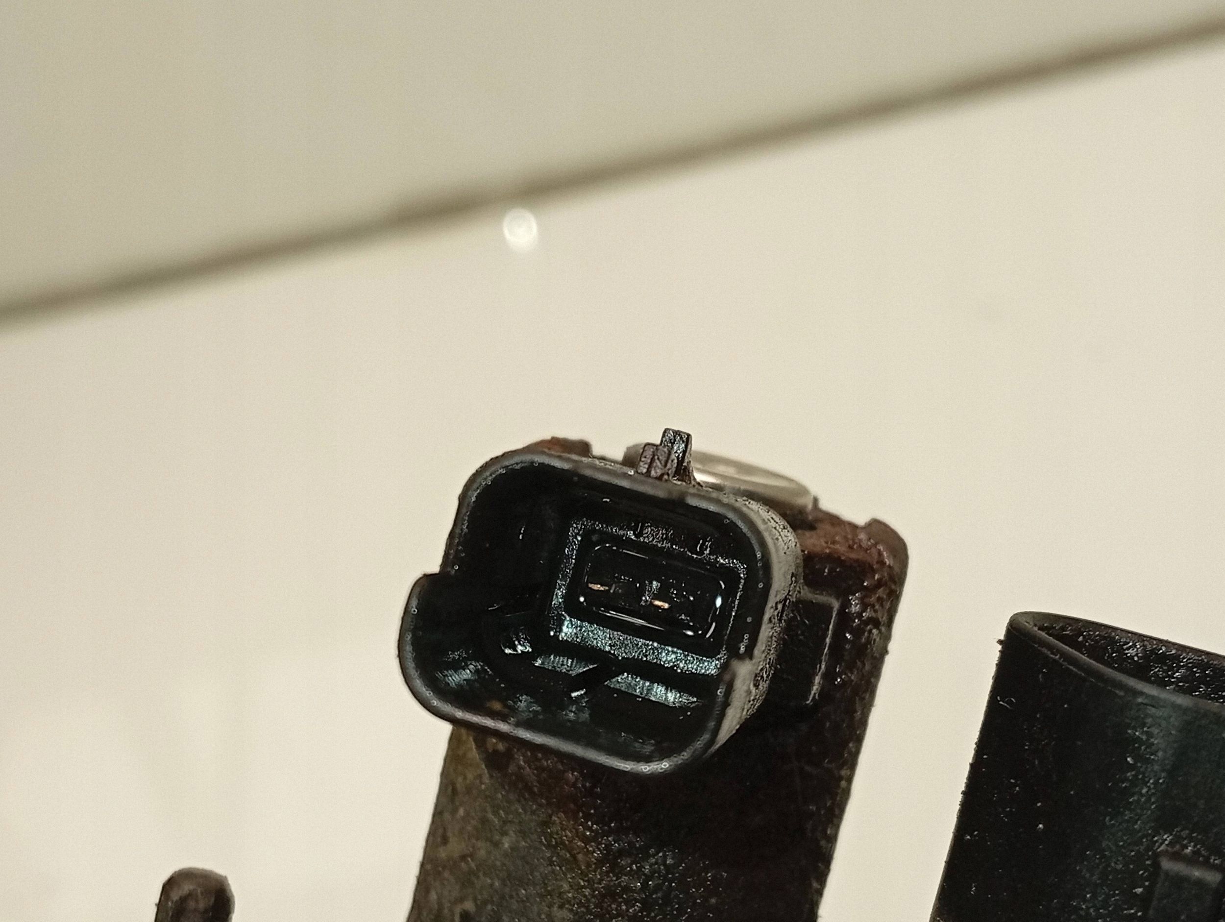 Oliedruksensor OEM 9815631580 - Gebruikte staat image 8