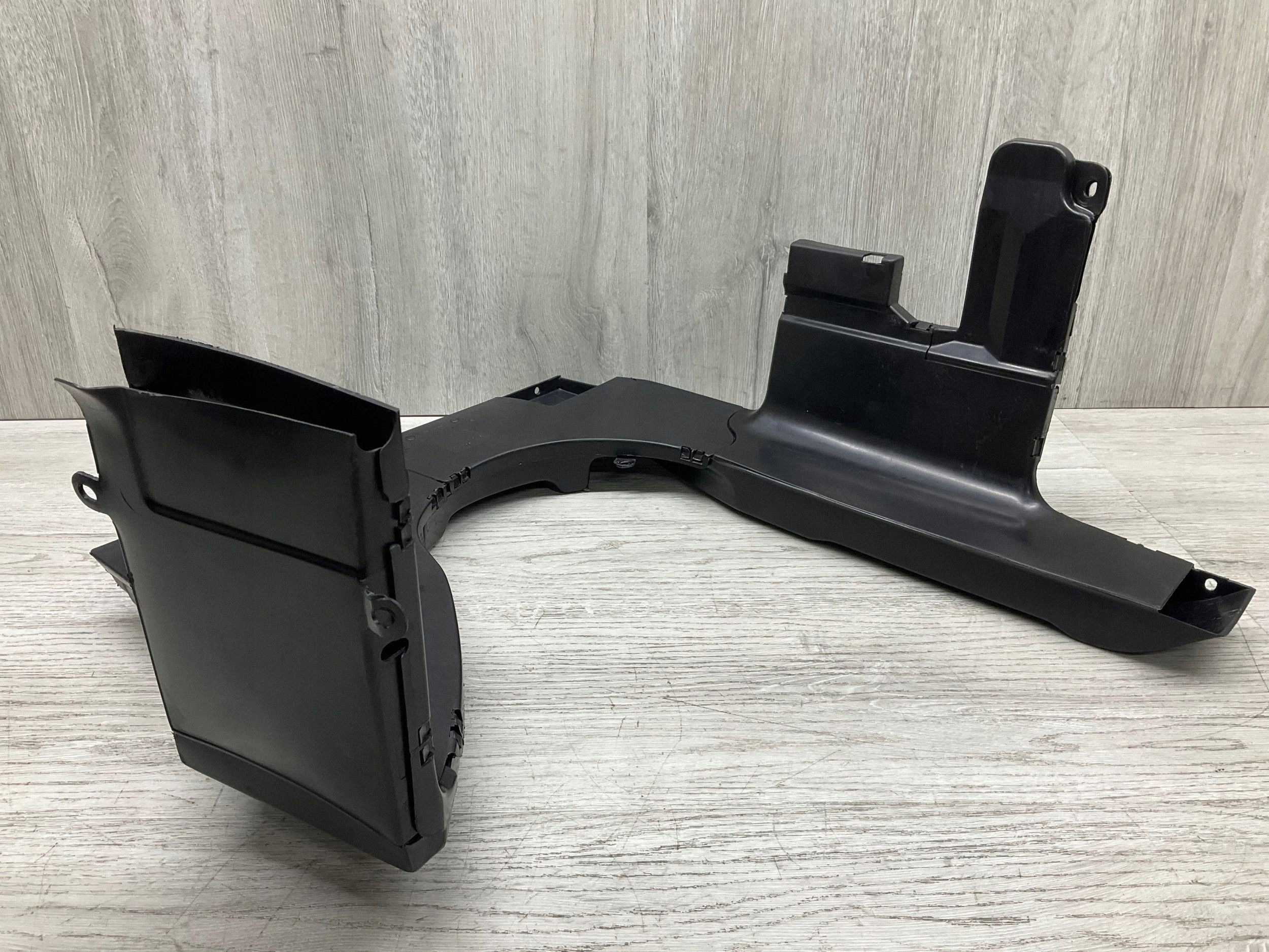 Vorderer linker Kabelkanal OEM 1298210336 Mercedes-Benz