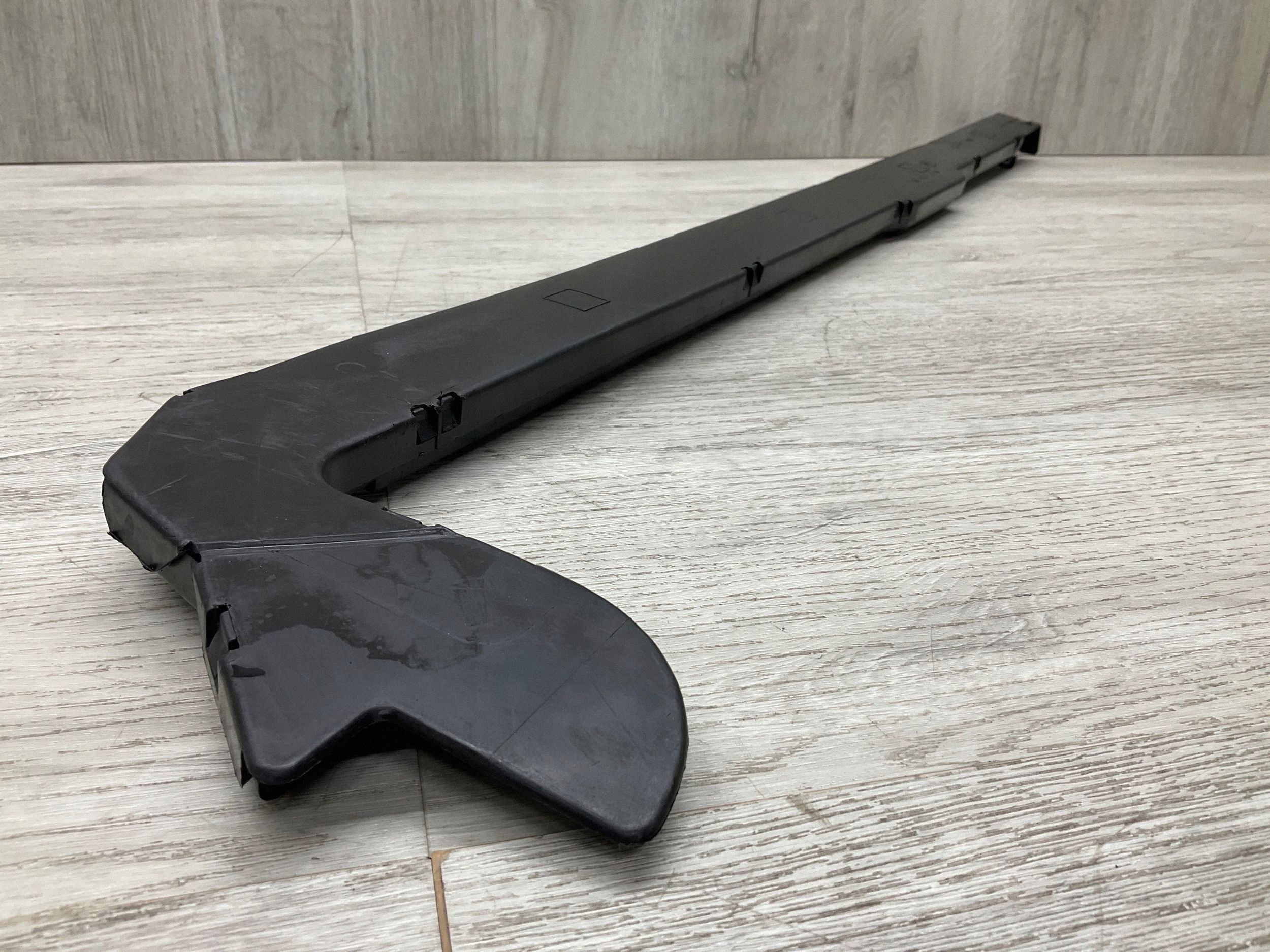 OEM 1298210736 Vorderer Linker Kabelkanal Mercedes SL R129