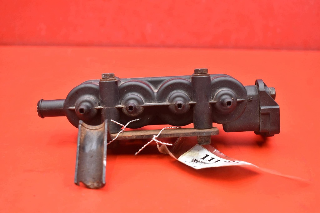 Carril de inyección GLP OEM 67R-010233 - Usado image 3