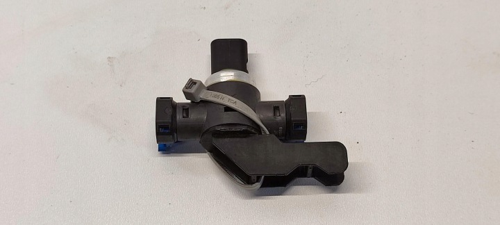 VOLVO XC40 polttoaineanturin venttiili 32242225