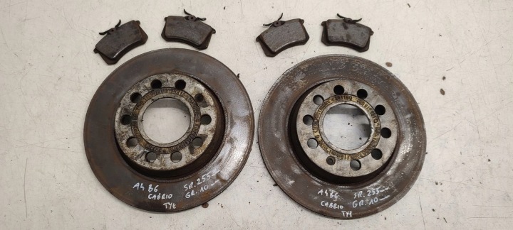 Jarrulevyt ja -palat Audi A4 8E0615601Q 8E0698601A 8E0698451L