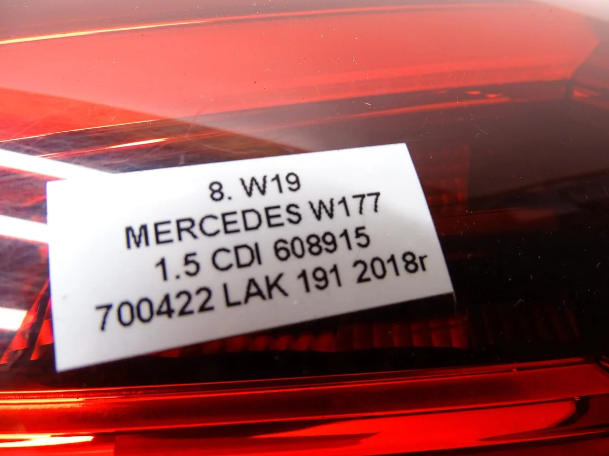 Lanterna Traseira Esquerda Mercedes W177 A1779062000 image 10