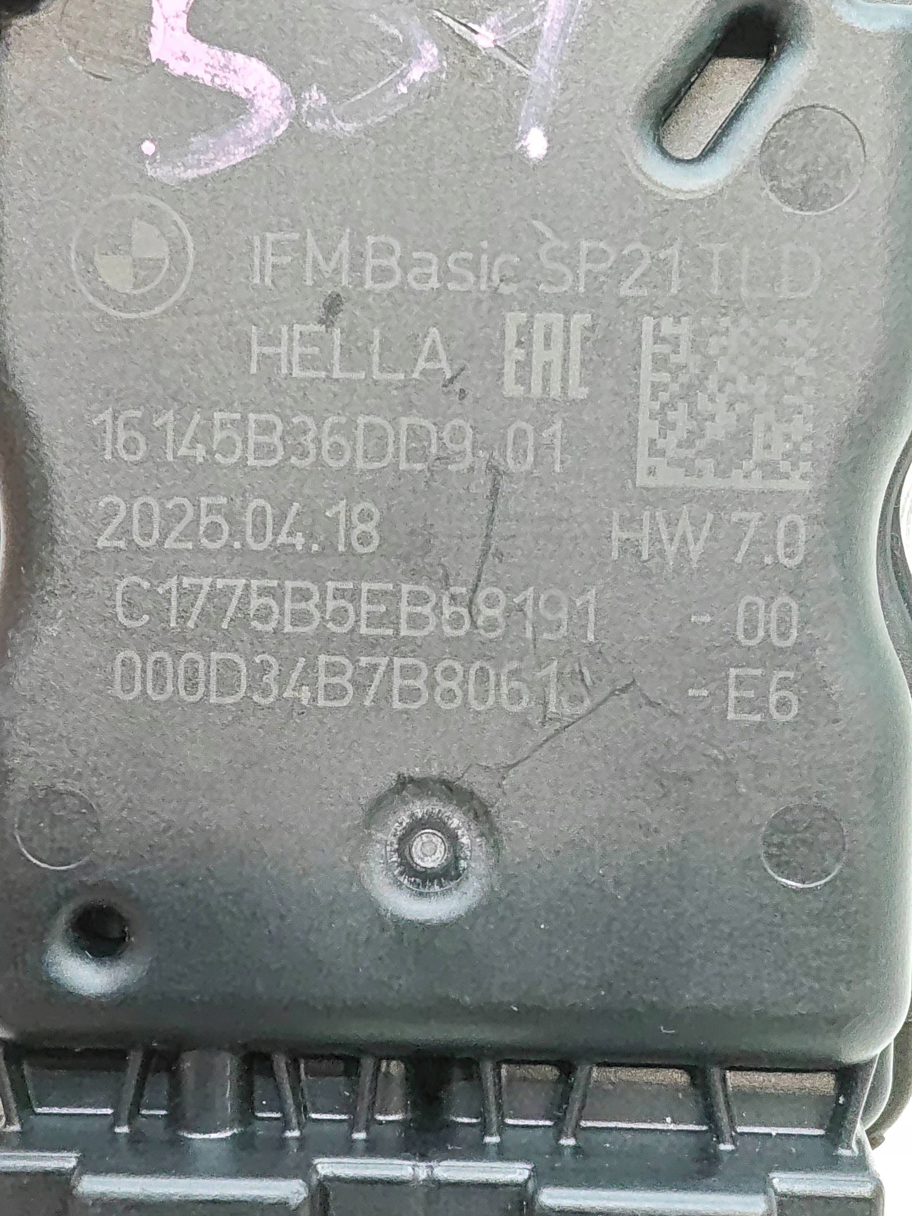 BMW X1 U11 Fuel Pump Controller OEM 5B36DD9 image 3