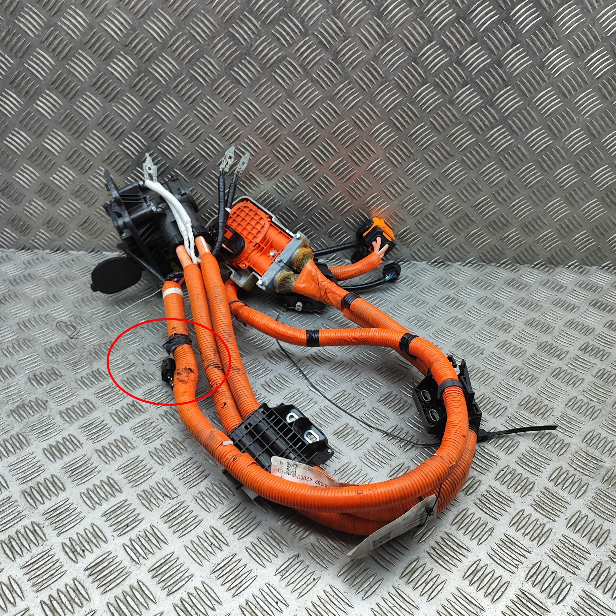 Toyota BZ4X 22- latauskaapeli OEM G908242060