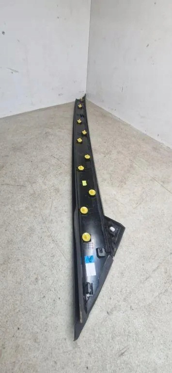 Kia EV6 Tuulilasin Lista Oikea OEM 86260-CV000