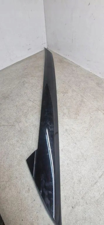 Kia EV6 Vindrutslist Höger OEM 86260-CV000 image 4