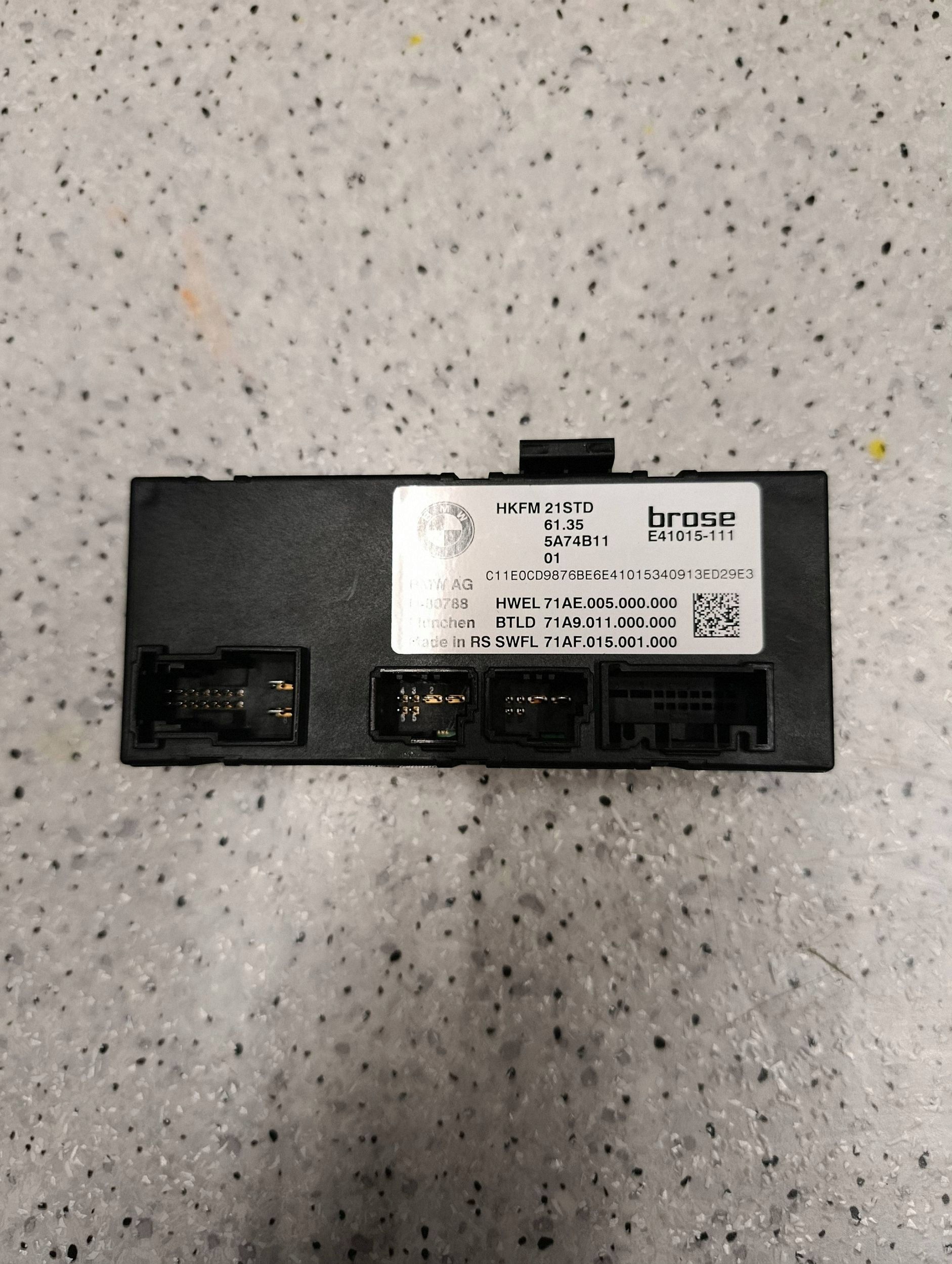 BMW OEM 5A74B11 Heckklappenmodul - Gebraucht image 2
