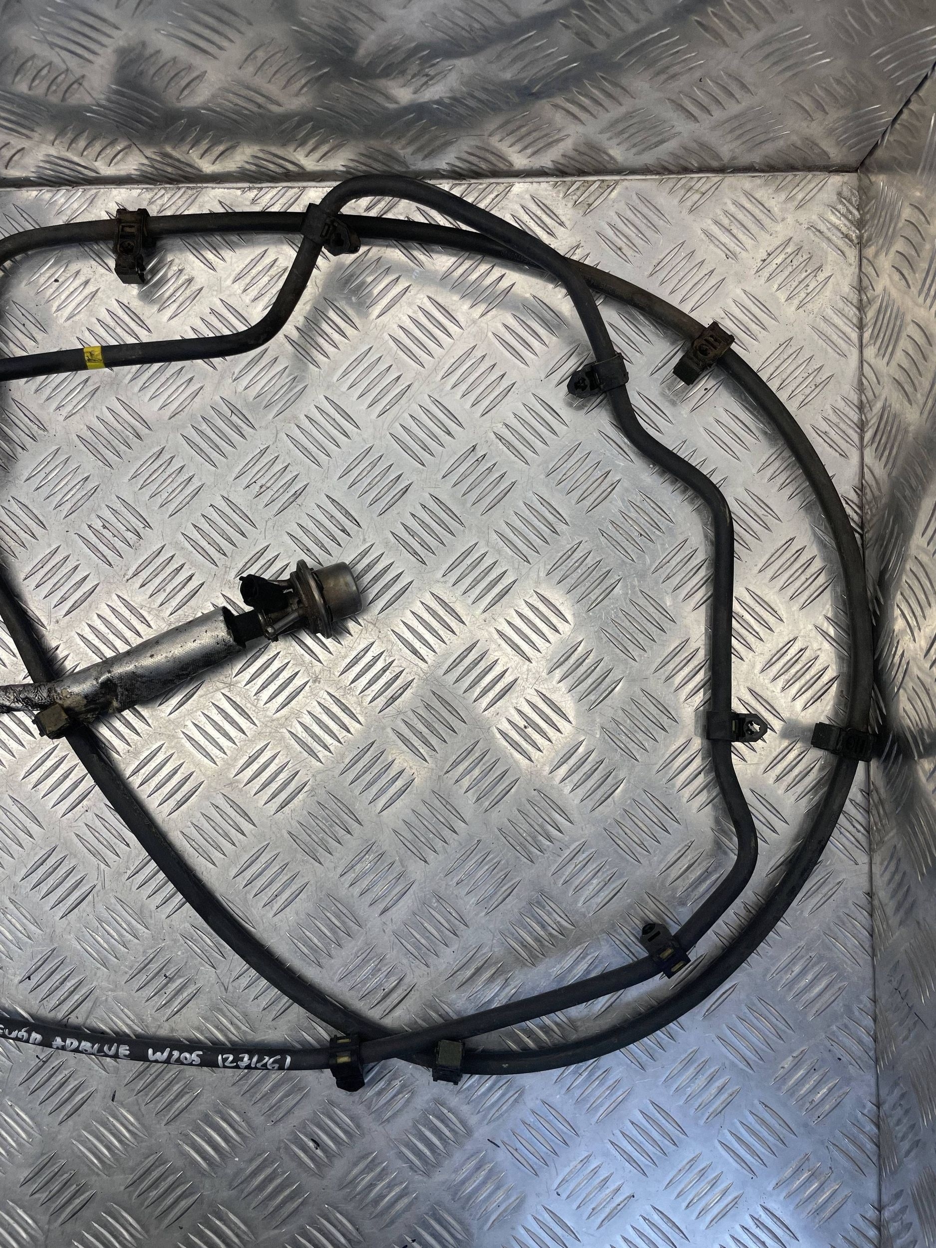 OEM A2054700900 AdBlue-rör för Mercedes C-klass image 4