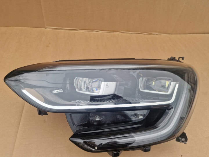 Renault Megane IV Left Front LED Lamp Pure 260604423R