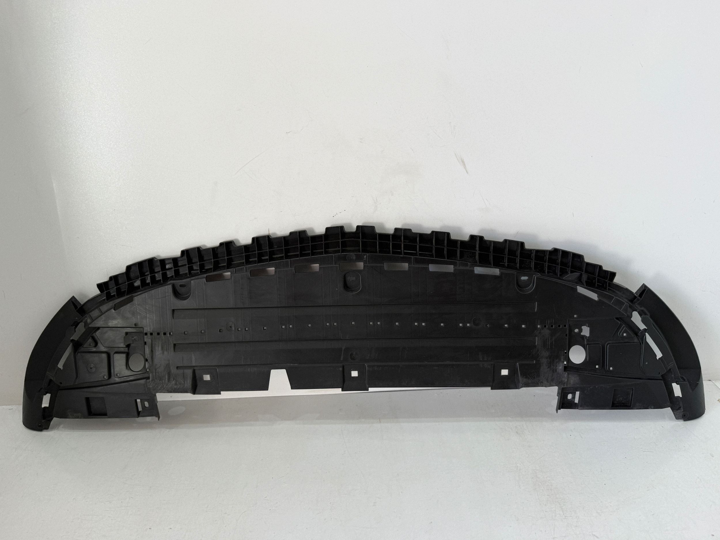 Placa protetora para-choques dianteiro OEM A1188852703 Mercedes image 2